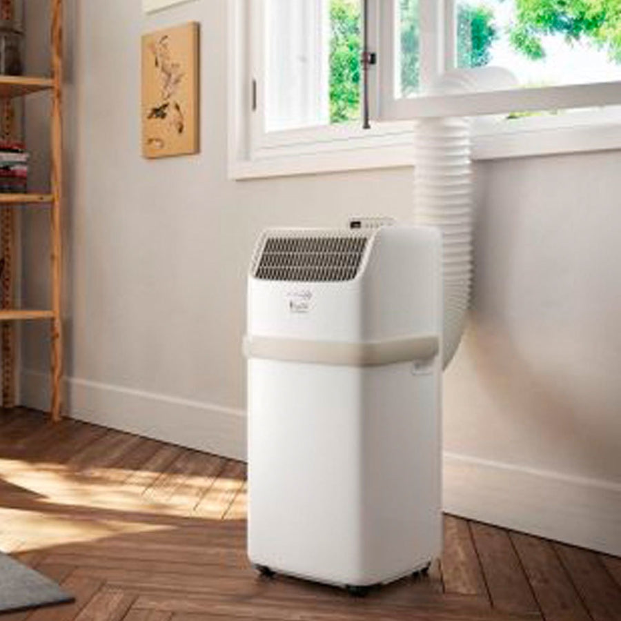 Delonghi PAC ES72 Classic 8300 BTU — vista lateral conductos aire instalacion mobil